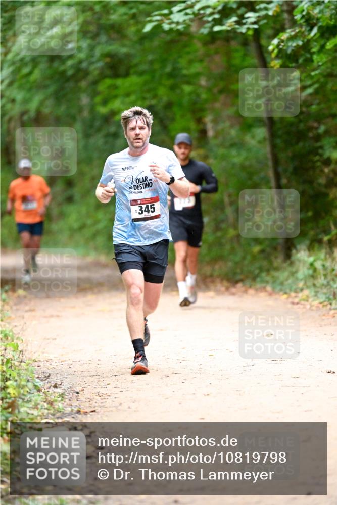 11.10.2026 - Bramfelder Halbmarathon 2026 Dr. Thomas Lammeyer http://msf.ph/oto/10819798 11.10.2026 10:16:20 Laufen 28, 345 meine-sportfotos.de