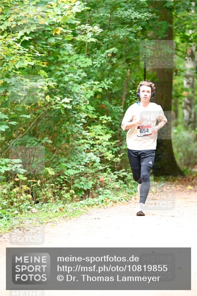 11.10.2026 - Bramfelder Halbmarathon 2026 Dr. Thomas Lammeyer http://msf.ph/oto/10819855 11.10.2026 10:17:11 Laufen 654 meine-sportfotos.de