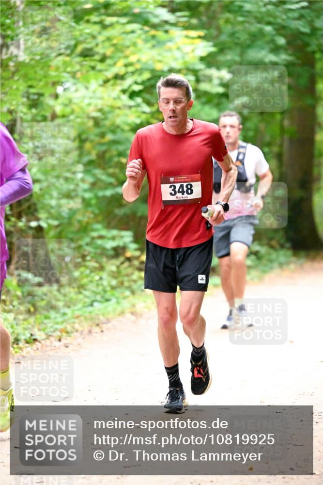 11.10.2026 - Bramfelder Halbmarathon 2026 Dr. Thomas Lammeyer http://msf.ph/oto/10819925 11.10.2026 10:17:52 Laufen 35, 348 meine-sportfotos.de