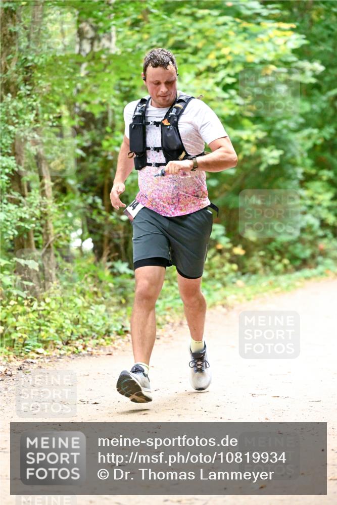 11.10.2026 - Bramfelder Halbmarathon 2026 Dr. Thomas Lammeyer http://msf.ph/oto/10819934 11.10.2026 10:17:54 Laufen  meine-sportfotos.de