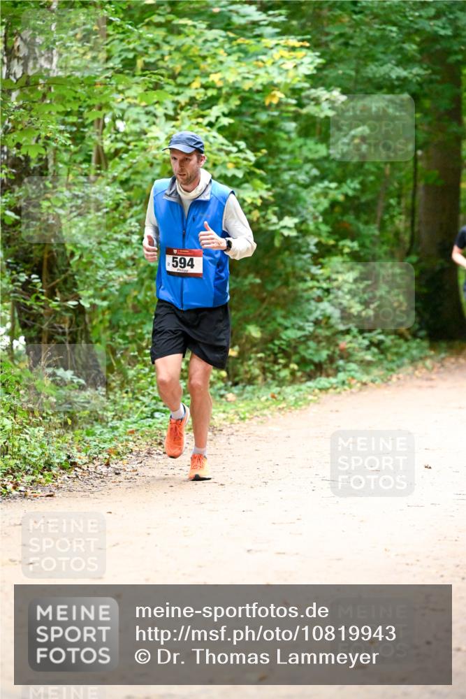 11.10.2026 - Bramfelder Halbmarathon 2026 Dr. Thomas Lammeyer http://msf.ph/oto/10819943 11.10.2026 10:18:01 Laufen 594 meine-sportfotos.de
