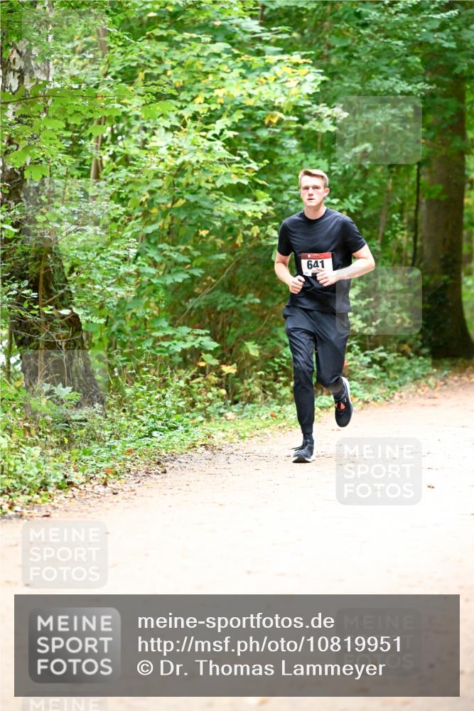 11.10.2026 - Bramfelder Halbmarathon 2026 Dr. Thomas Lammeyer http://msf.ph/oto/10819951 11.10.2026 10:18:04 Laufen 641 meine-sportfotos.de