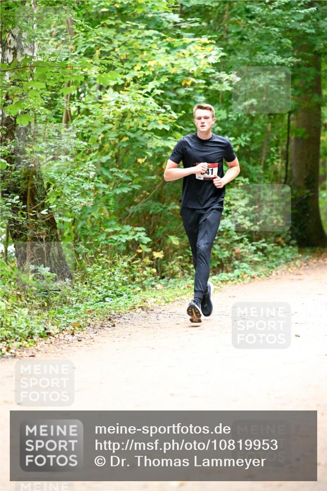 11.10.2026 - Bramfelder Halbmarathon 2026 Dr. Thomas Lammeyer http://msf.ph/oto/10819953 11.10.2026 10:18:04 Laufen 41 meine-sportfotos.de