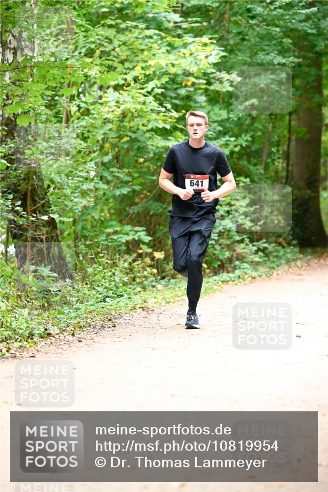 11.10.2026 - Bramfelder Halbmarathon 2026 Dr. Thomas Lammeyer http://msf.ph/oto/10819954 11.10.2026 10:18:04 Laufen 641 meine-sportfotos.de