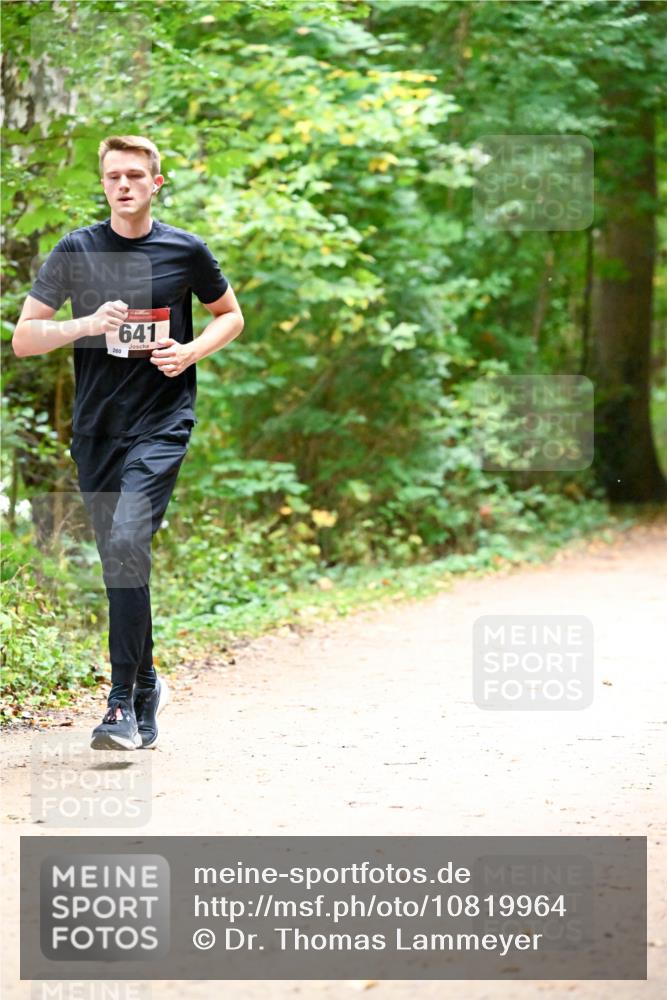 11.10.2026 - Bramfelder Halbmarathon 2026 Dr. Thomas Lammeyer http://msf.ph/oto/10819964 11.10.2026 10:18:05 Laufen 260, 641 meine-sportfotos.de