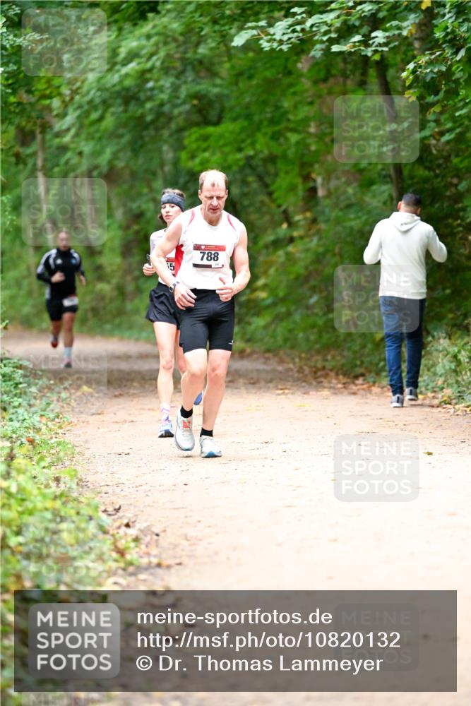 11.10.2026 - Bramfelder Halbmarathon 2026 Dr. Thomas Lammeyer http://msf.ph/oto/10820132 11.10.2026 10:19:32 Laufen 15, 788 meine-sportfotos.de