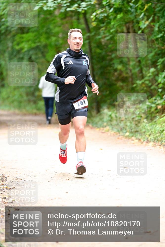 11.10.2026 - Bramfelder Halbmarathon 2026 Dr. Thomas Lammeyer http://msf.ph/oto/10820170 11.10.2026 10:19:39 Laufen 761 meine-sportfotos.de