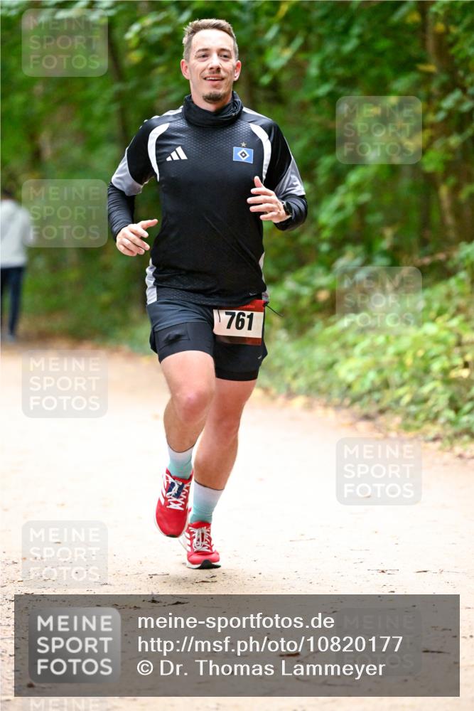 11.10.2026 - Bramfelder Halbmarathon 2026 Dr. Thomas Lammeyer http://msf.ph/oto/10820177 11.10.2026 10:19:40 Laufen 761 meine-sportfotos.de