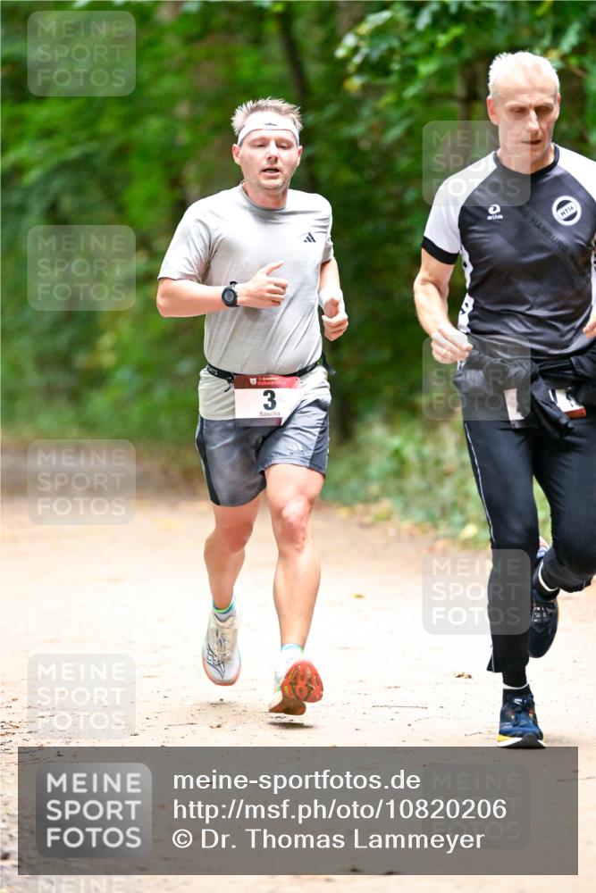 11.10.2026 - Bramfelder Halbmarathon 2026 Dr. Thomas Lammeyer http://msf.ph/oto/10820206 11.10.2026 10:20:08 Laufen 3, 16 meine-sportfotos.de
