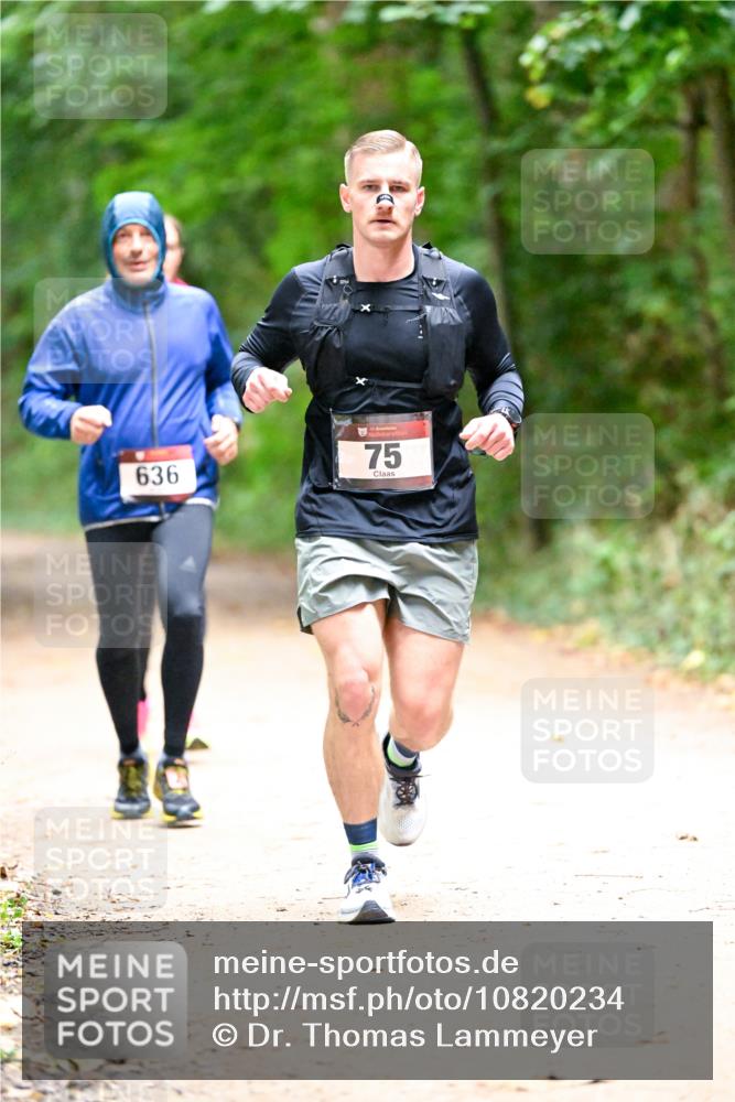 11.10.2026 - Bramfelder Halbmarathon 2026 Dr. Thomas Lammeyer http://msf.ph/oto/10820234 11.10.2026 10:20:17 Laufen 636, 75 meine-sportfotos.de