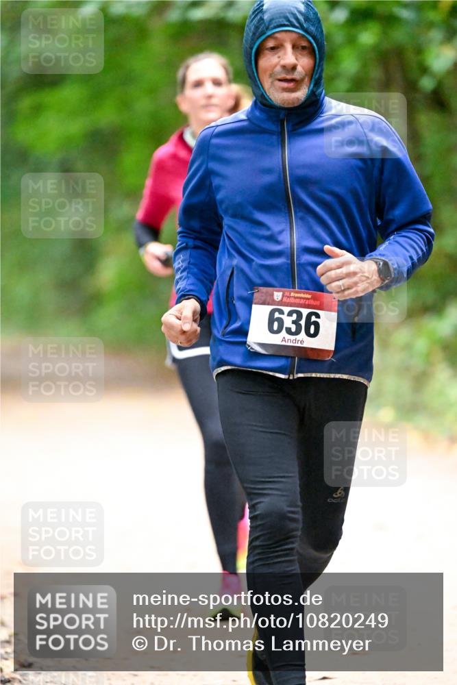 11.10.2026 - Bramfelder Halbmarathon 2026 Dr. Thomas Lammeyer http://msf.ph/oto/10820249 11.10.2026 10:20:20 Laufen 35, 636, 8 meine-sportfotos.de