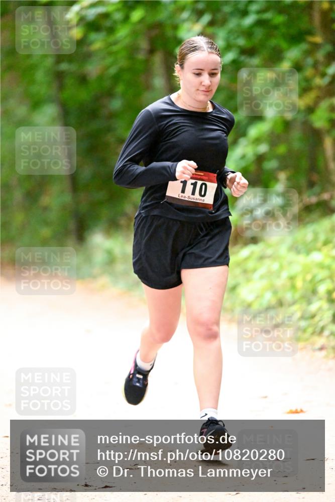 11.10.2026 - Bramfelder Halbmarathon 2026 Dr. Thomas Lammeyer http://msf.ph/oto/10820280 11.10.2026 10:20:36 Laufen 110 meine-sportfotos.de