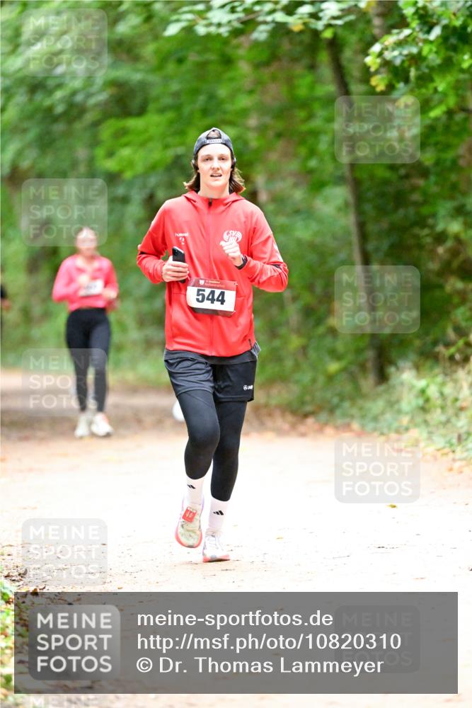 11.10.2026 - Bramfelder Halbmarathon 2026 Dr. Thomas Lammeyer http://msf.ph/oto/10820310 11.10.2026 10:20:48 Laufen 544 meine-sportfotos.de