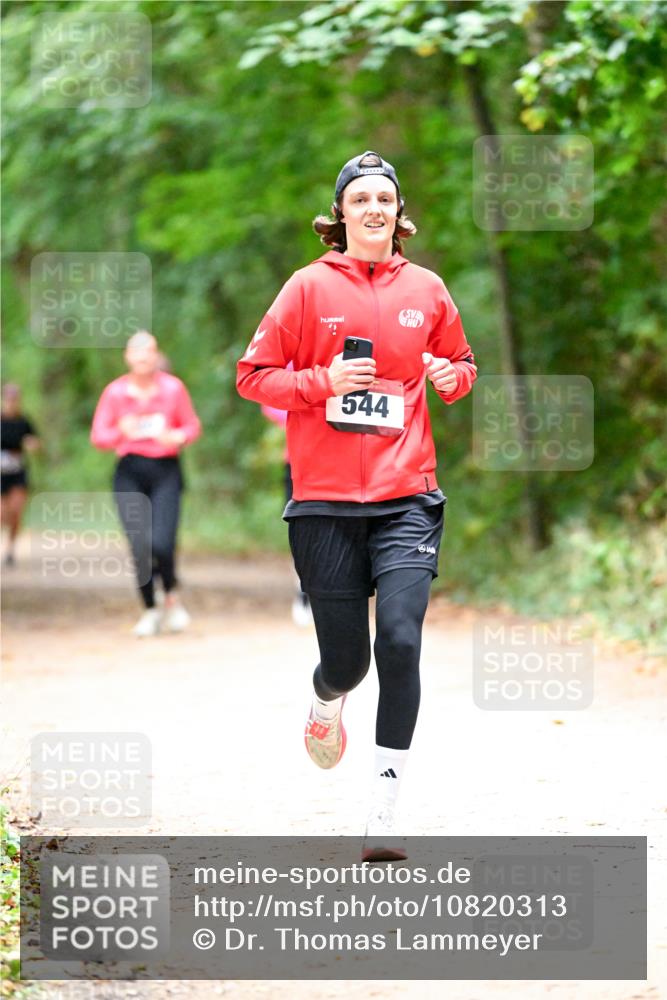 11.10.2026 - Bramfelder Halbmarathon 2026 Dr. Thomas Lammeyer http://msf.ph/oto/10820313 11.10.2026 10:20:49 Laufen 544 meine-sportfotos.de