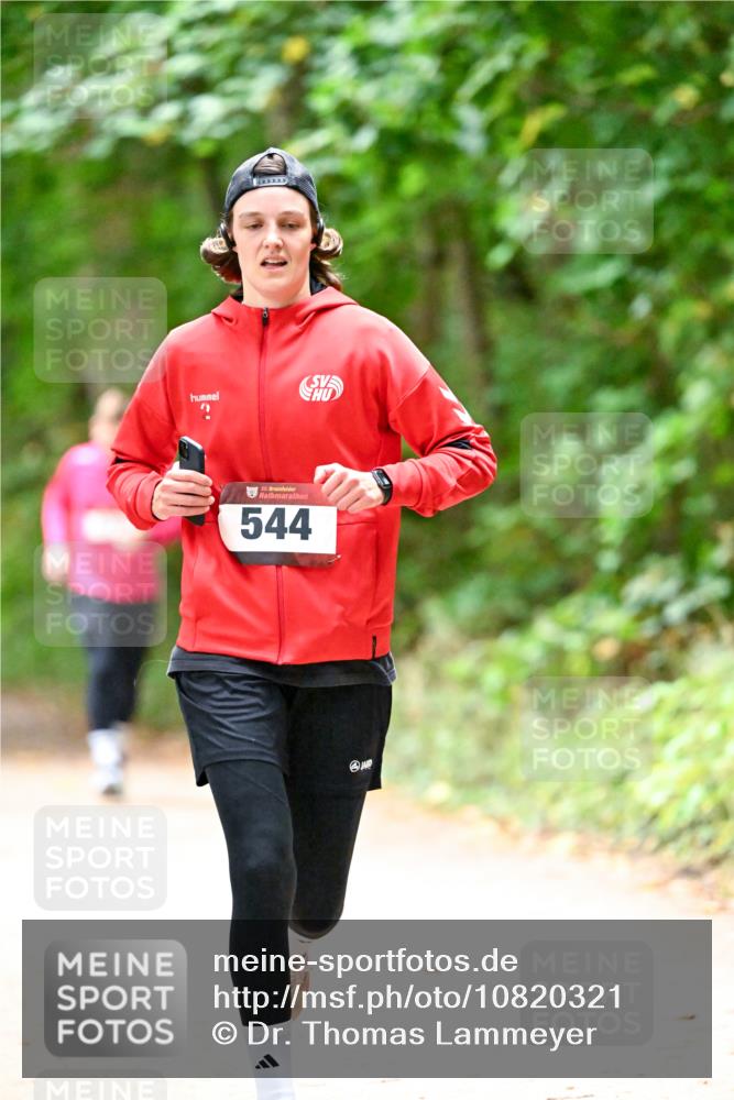 11.10.2026 - Bramfelder Halbmarathon 2026 Dr. Thomas Lammeyer http://msf.ph/oto/10820321 11.10.2026 10:20:50 Laufen 35, 544 meine-sportfotos.de