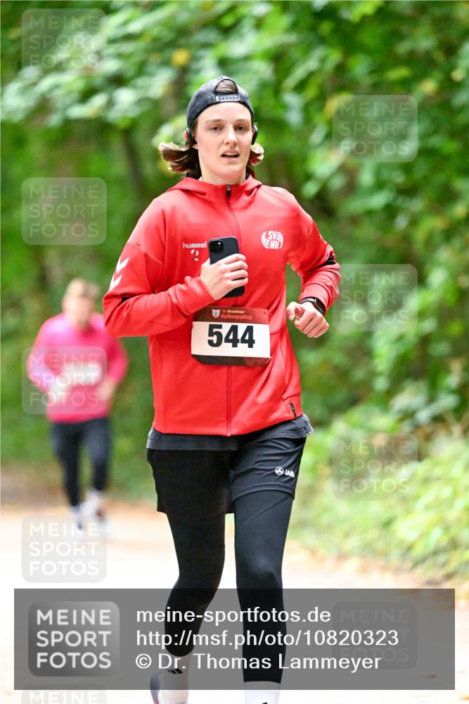 11.10.2026 - Bramfelder Halbmarathon 2026 Dr. Thomas Lammeyer http://msf.ph/oto/10820323 11.10.2026 10:20:50 Laufen 35, 544 meine-sportfotos.de