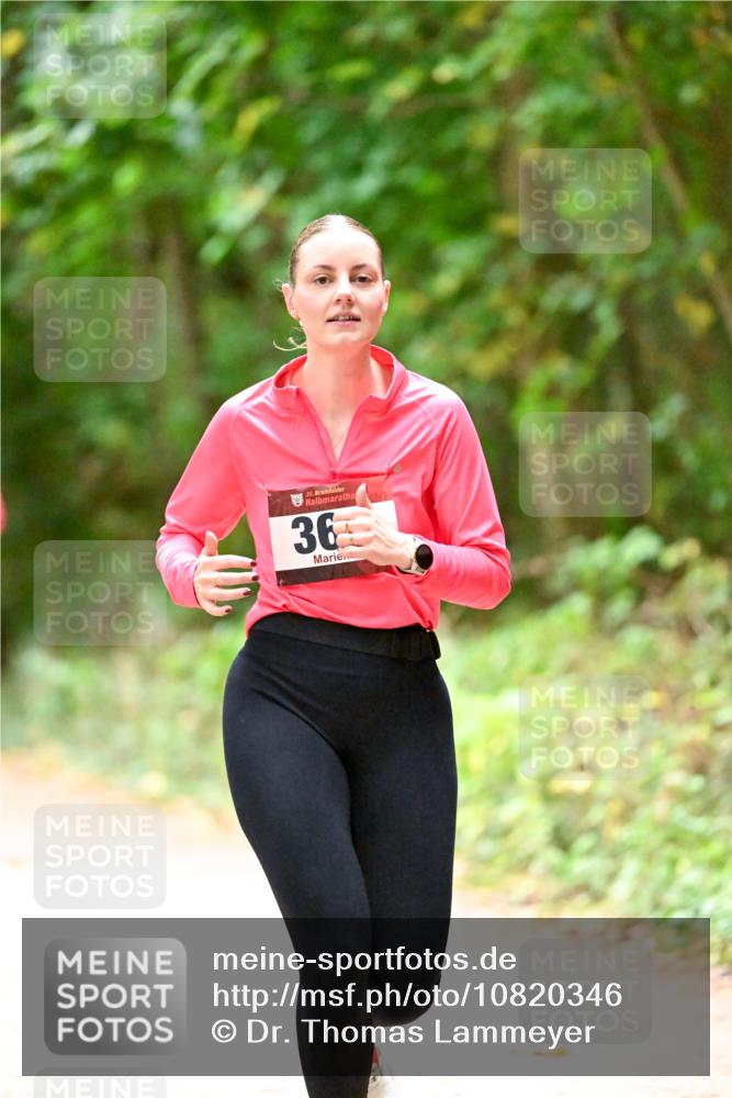 11.10.2026 - Bramfelder Halbmarathon 2026 Dr. Thomas Lammeyer http://msf.ph/oto/10820346 11.10.2026 10:20:55 Laufen 35, 36 meine-sportfotos.de
