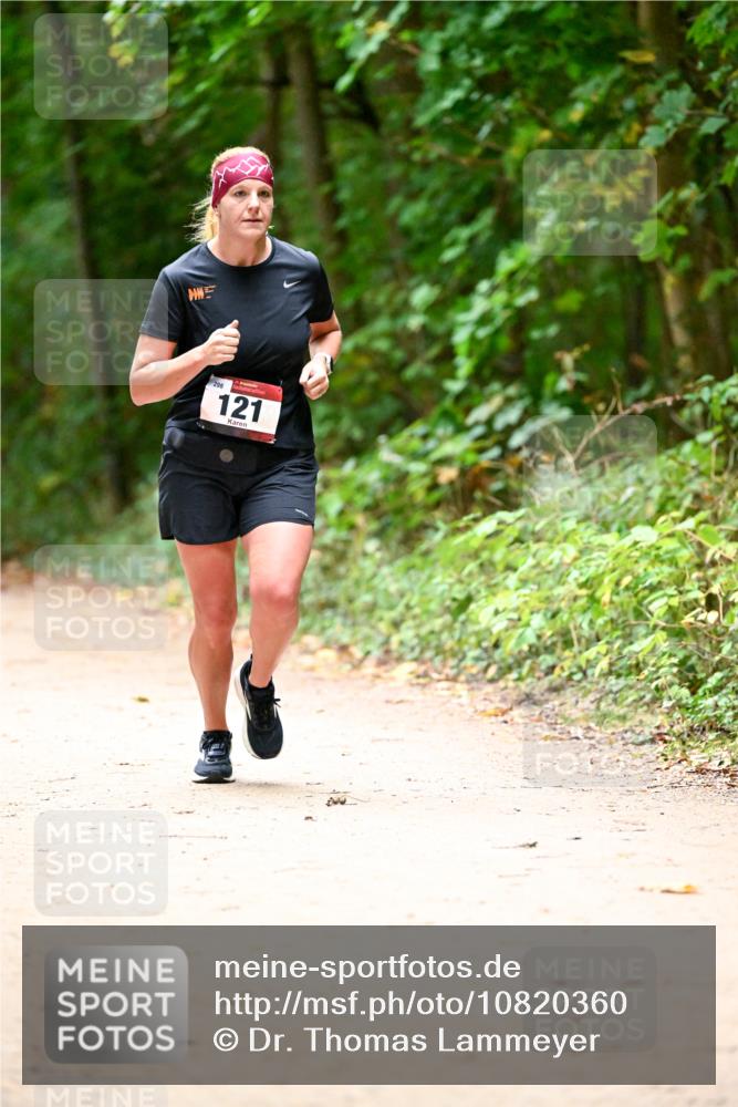 11.10.2026 - Bramfelder Halbmarathon 2026 Dr. Thomas Lammeyer http://msf.ph/oto/10820360 11.10.2026 10:20:59 Laufen 298, 121 meine-sportfotos.de