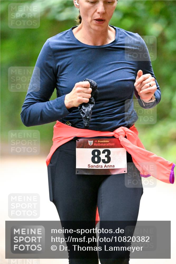 11.10.2026 - Bramfelder Halbmarathon 2026 Dr. Thomas Lammeyer http://msf.ph/oto/10820382 11.10.2026 10:21:03 Laufen 35, 83 meine-sportfotos.de