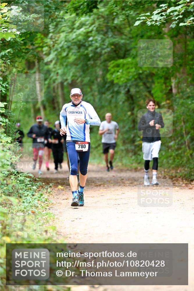 11.10.2026 - Bramfelder Halbmarathon 2026 Dr. Thomas Lammeyer http://msf.ph/oto/10820428 11.10.2026 10:21:30 Laufen 780 meine-sportfotos.de