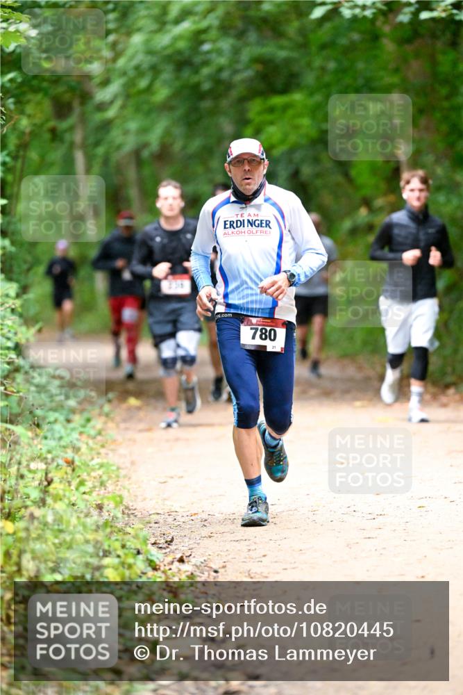11.10.2026 - Bramfelder Halbmarathon 2026 Dr. Thomas Lammeyer http://msf.ph/oto/10820445 11.10.2026 10:21:32 Laufen 236, 780, 21 meine-sportfotos.de