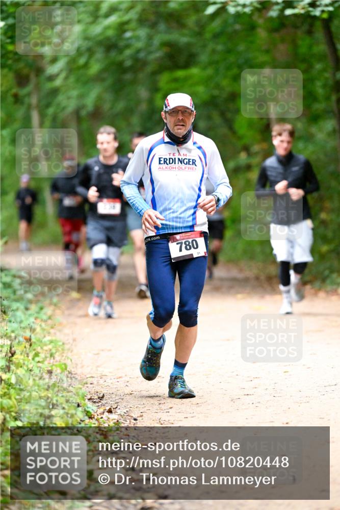 11.10.2026 - Bramfelder Halbmarathon 2026 Dr. Thomas Lammeyer http://msf.ph/oto/10820448 11.10.2026 10:21:33 Laufen 780, 21 meine-sportfotos.de