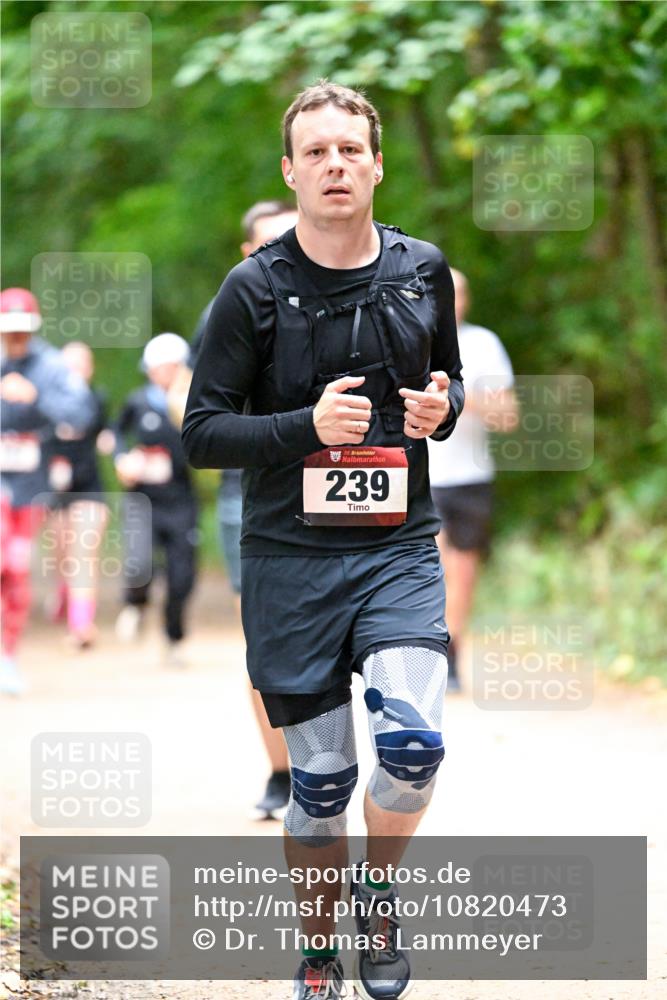 11.10.2026 - Bramfelder Halbmarathon 2026 Dr. Thomas Lammeyer http://msf.ph/oto/10820473 11.10.2026 10:21:38 Laufen 35, 239 meine-sportfotos.de