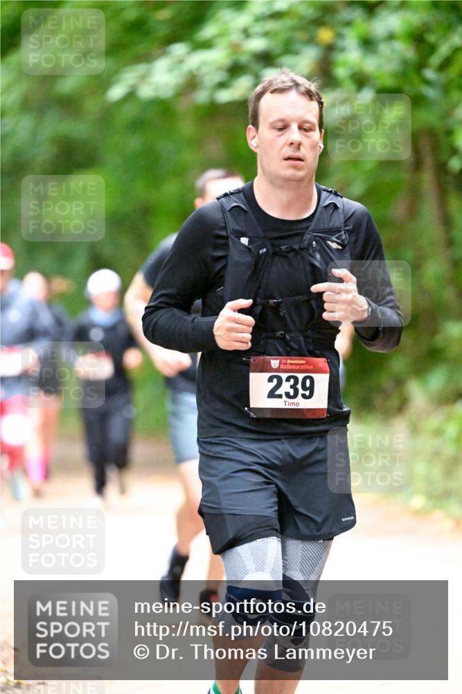11.10.2026 - Bramfelder Halbmarathon 2026 Dr. Thomas Lammeyer http://msf.ph/oto/10820475 11.10.2026 10:21:39 Laufen 35, 239 meine-sportfotos.de