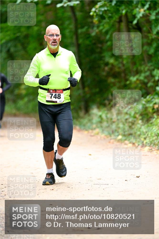 11.10.2026 - Bramfelder Halbmarathon 2026 Dr. Thomas Lammeyer http://msf.ph/oto/10820521 11.10.2026 10:21:56 Laufen 748, 257 meine-sportfotos.de