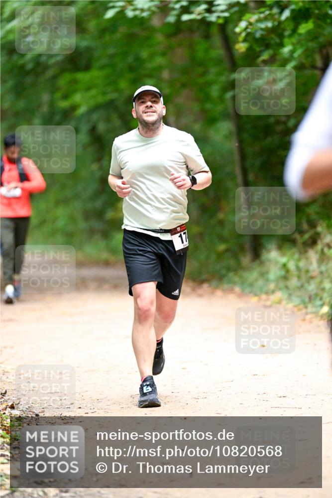 11.10.2026 - Bramfelder Halbmarathon 2026 Dr. Thomas Lammeyer http://msf.ph/oto/10820568 11.10.2026 10:22:05 Laufen 17 meine-sportfotos.de