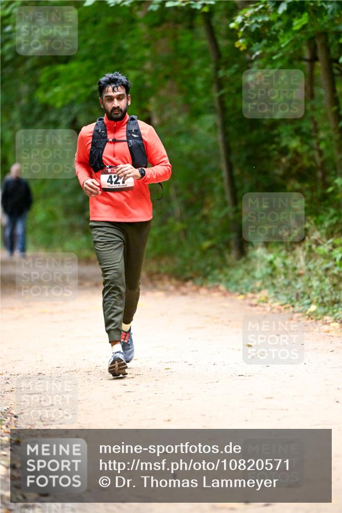 11.10.2026 - Bramfelder Halbmarathon 2026 Dr. Thomas Lammeyer http://msf.ph/oto/10820571 11.10.2026 10:22:09 Laufen 427 meine-sportfotos.de