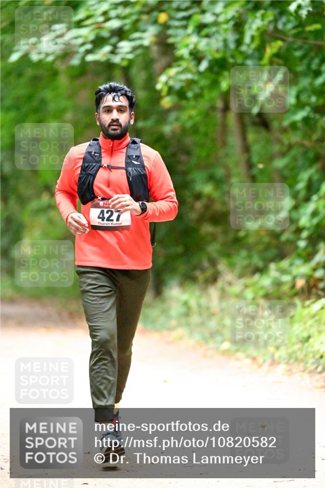 11.10.2026 - Bramfelder Halbmarathon 2026 Dr. Thomas Lammeyer http://msf.ph/oto/10820582 11.10.2026 10:22:11 Laufen 427 meine-sportfotos.de