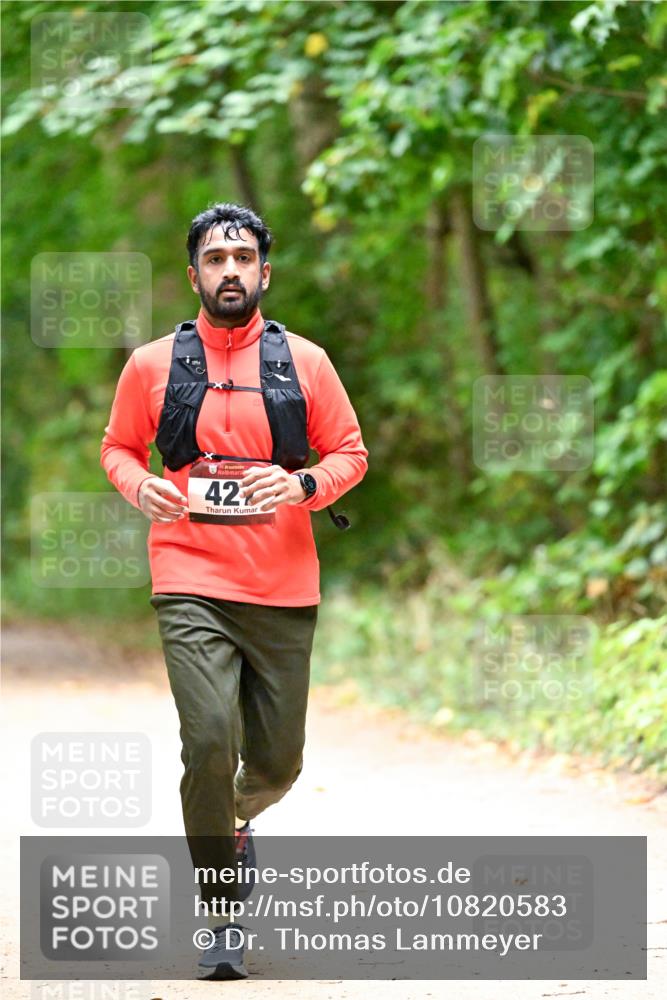11.10.2026 - Bramfelder Halbmarathon 2026 Dr. Thomas Lammeyer http://msf.ph/oto/10820583 11.10.2026 10:22:11 Laufen 35, 42 meine-sportfotos.de