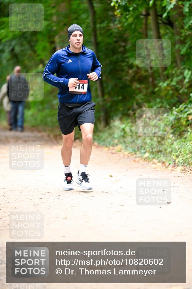 11.10.2026 - Bramfelder Halbmarathon 2026 Dr. Thomas Lammeyer http://msf.ph/oto/10820602 11.10.2026 10:22:18 Laufen 14 meine-sportfotos.de