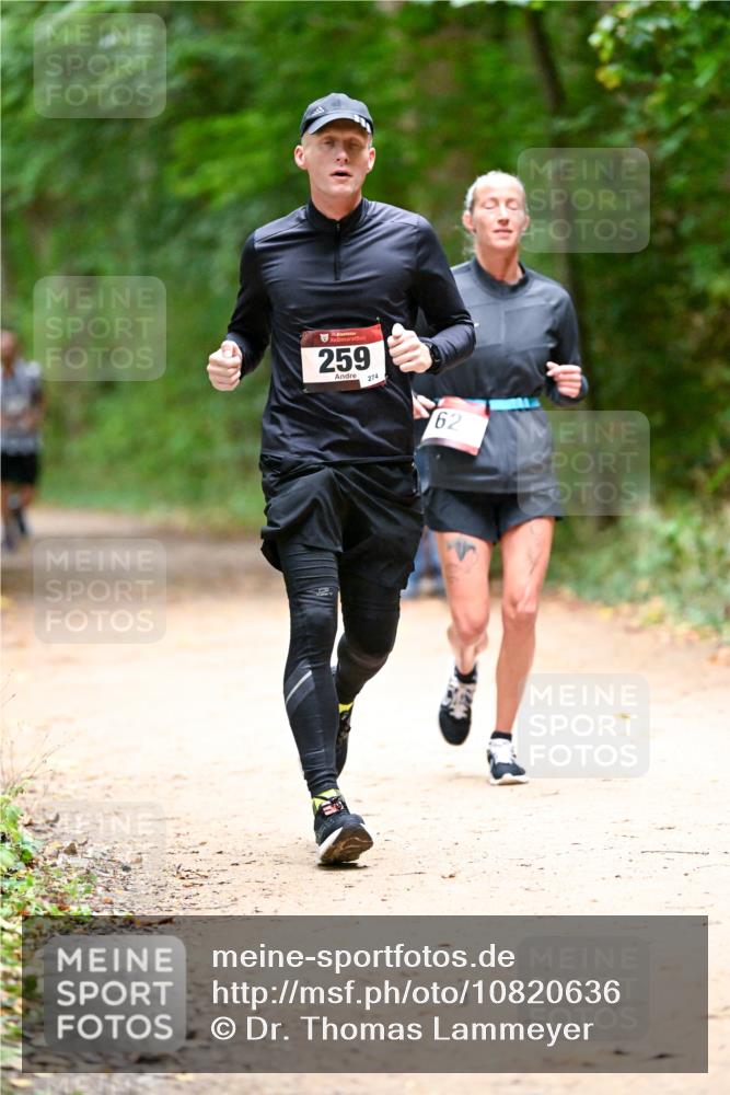 11.10.2026 - Bramfelder Halbmarathon 2026 Dr. Thomas Lammeyer http://msf.ph/oto/10820636 11.10.2026 10:22:27 Laufen 259, 274, 62 meine-sportfotos.de