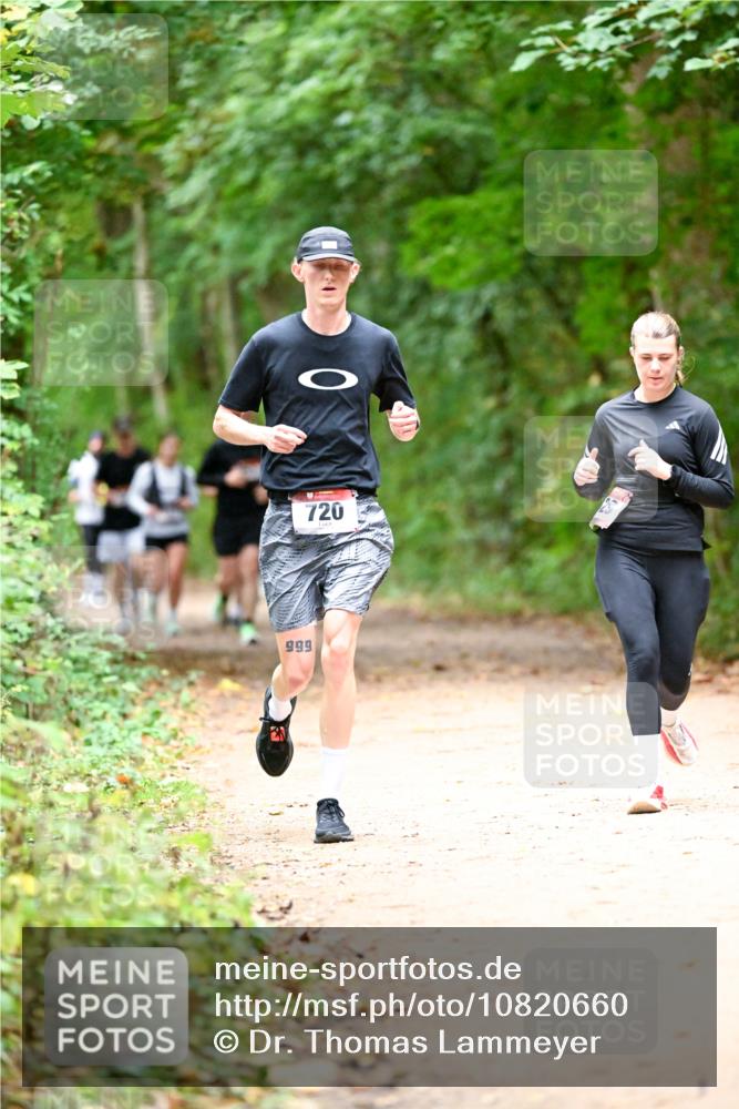 11.10.2026 - Bramfelder Halbmarathon 2026 Dr. Thomas Lammeyer http://msf.ph/oto/10820660 11.10.2026 10:22:38 Laufen 999, 720 meine-sportfotos.de