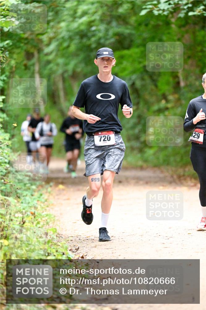 11.10.2026 - Bramfelder Halbmarathon 2026 Dr. Thomas Lammeyer http://msf.ph/oto/10820666 11.10.2026 10:22:39 Laufen 720, 29, 999 meine-sportfotos.de
