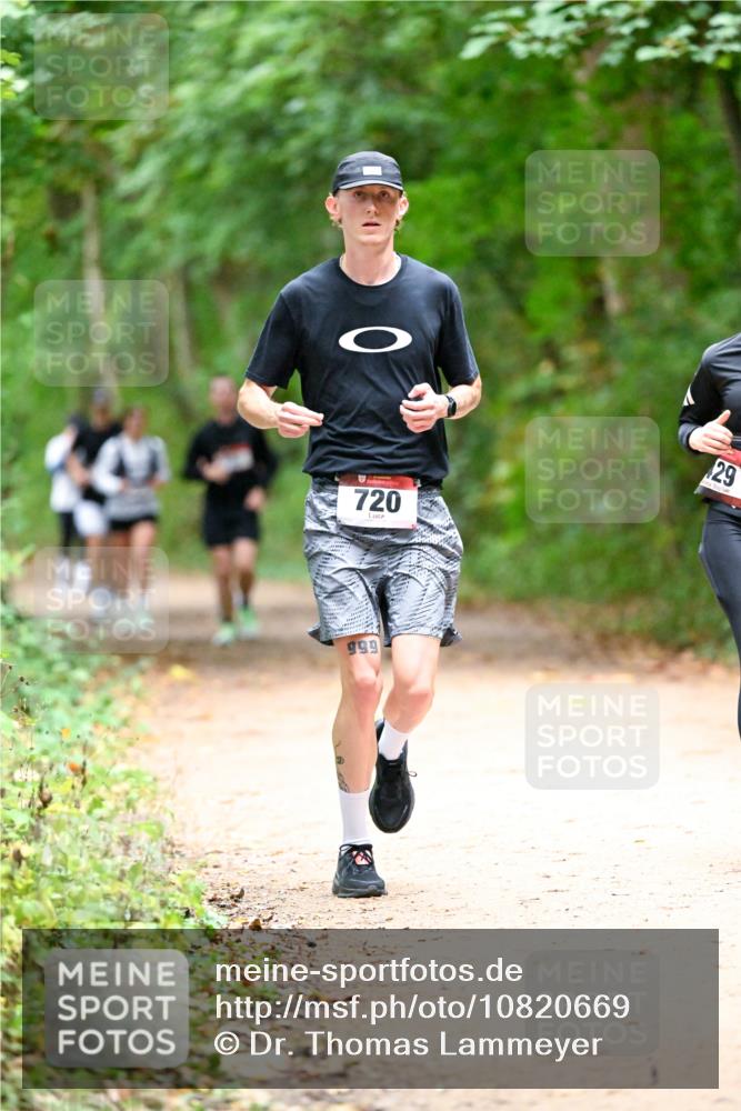 11.10.2026 - Bramfelder Halbmarathon 2026 Dr. Thomas Lammeyer http://msf.ph/oto/10820669 11.10.2026 10:22:39 Laufen 720, 999, 29 meine-sportfotos.de