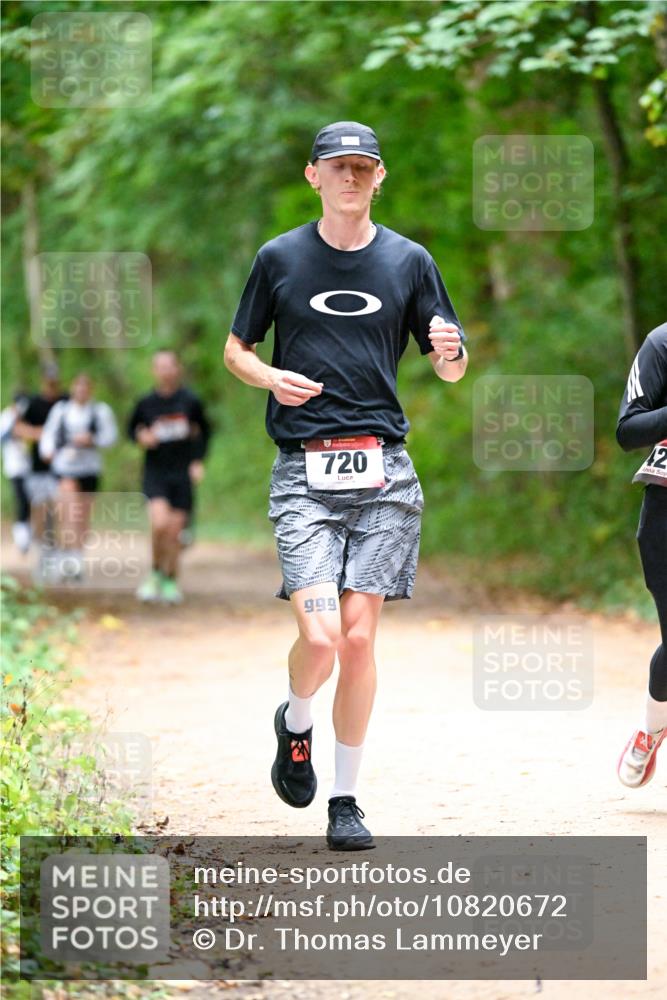 11.10.2026 - Bramfelder Halbmarathon 2026 Dr. Thomas Lammeyer http://msf.ph/oto/10820672 11.10.2026 10:22:40 Laufen 0, 720, 999, 12 meine-sportfotos.de