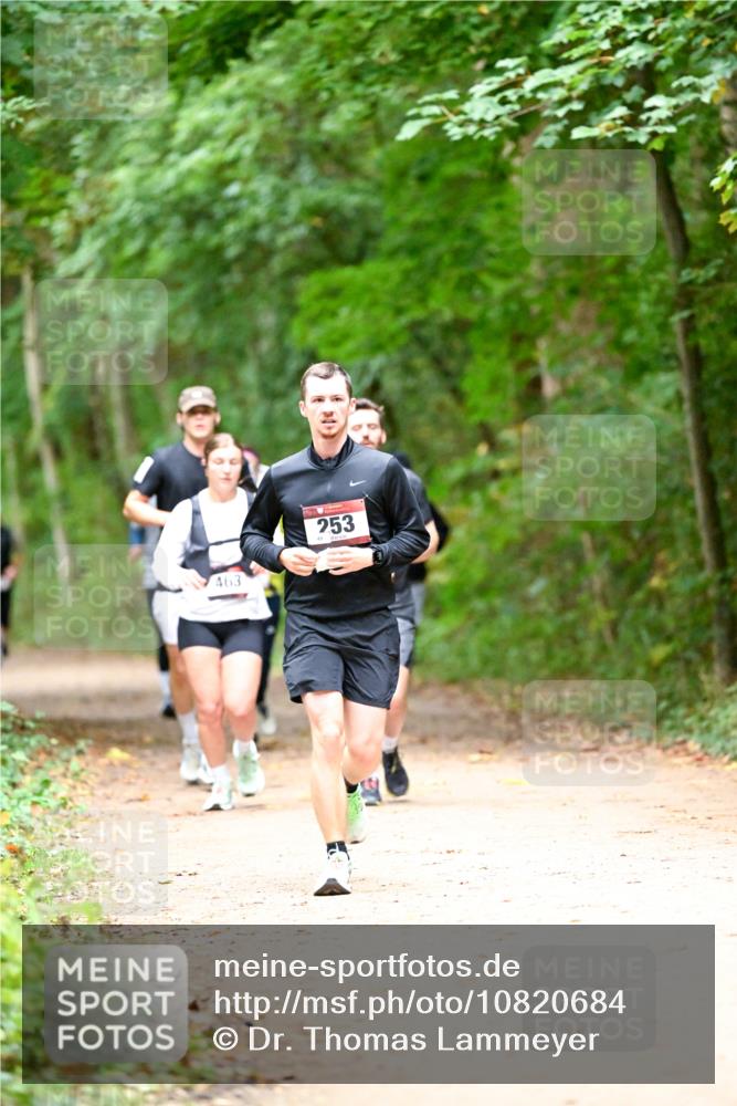 11.10.2026 - Bramfelder Halbmarathon 2026 Dr. Thomas Lammeyer http://msf.ph/oto/10820684 11.10.2026 10:22:46 Laufen 463, 253 meine-sportfotos.de