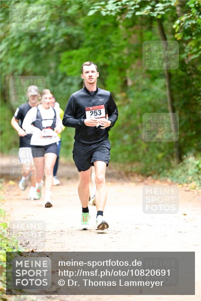 11.10.2026 - Bramfelder Halbmarathon 2026 Dr. Thomas Lammeyer http://msf.ph/oto/10820691 11.10.2026 10:22:47 Laufen 253 meine-sportfotos.de
