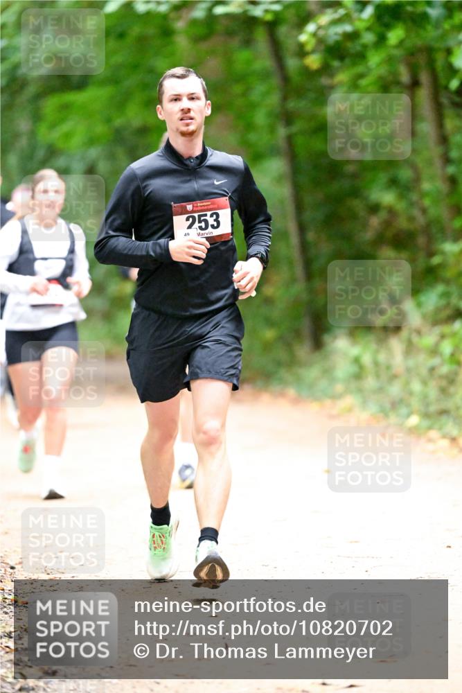 11.10.2026 - Bramfelder Halbmarathon 2026 Dr. Thomas Lammeyer http://msf.ph/oto/10820702 11.10.2026 10:22:48 Laufen 253, 49 meine-sportfotos.de