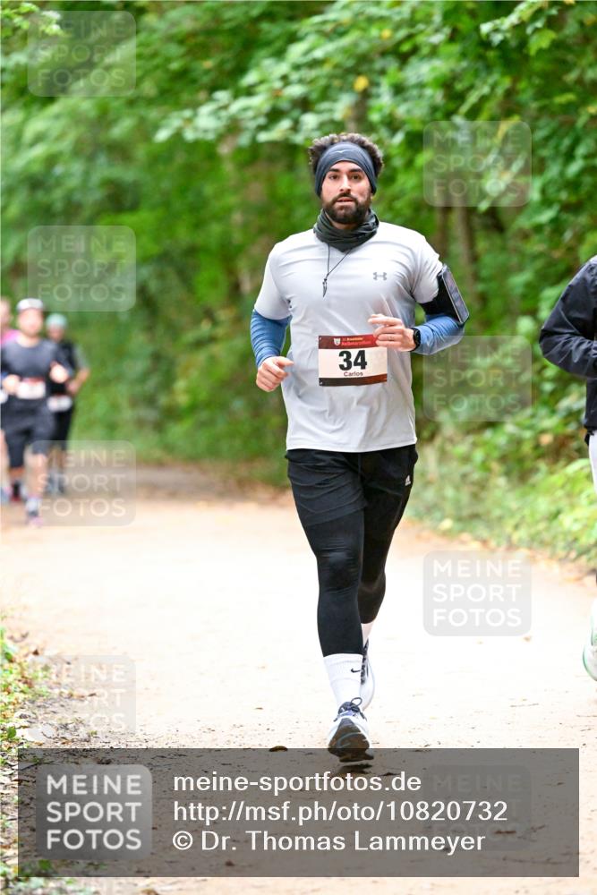 11.10.2026 - Bramfelder Halbmarathon 2026 Dr. Thomas Lammeyer http://msf.ph/oto/10820732 11.10.2026 10:22:56 Laufen 15, 34 meine-sportfotos.de