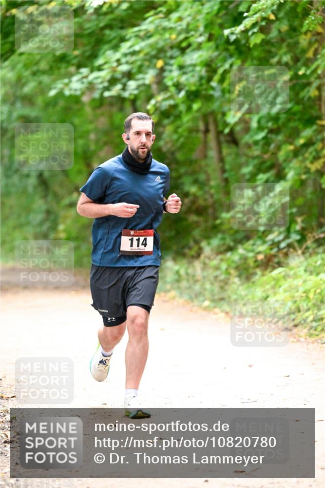 11.10.2026 - Bramfelder Halbmarathon 2026 Dr. Thomas Lammeyer http://msf.ph/oto/10820780 11.10.2026 10:23:08 Laufen 114 meine-sportfotos.de