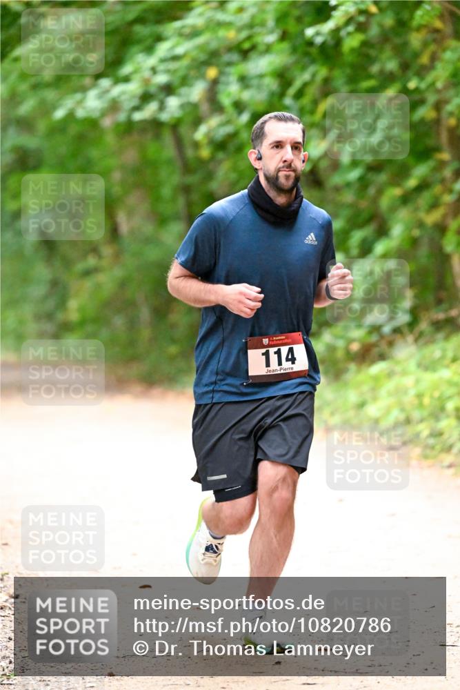 11.10.2026 - Bramfelder Halbmarathon 2026 Dr. Thomas Lammeyer http://msf.ph/oto/10820786 11.10.2026 10:23:08 Laufen 114 meine-sportfotos.de
