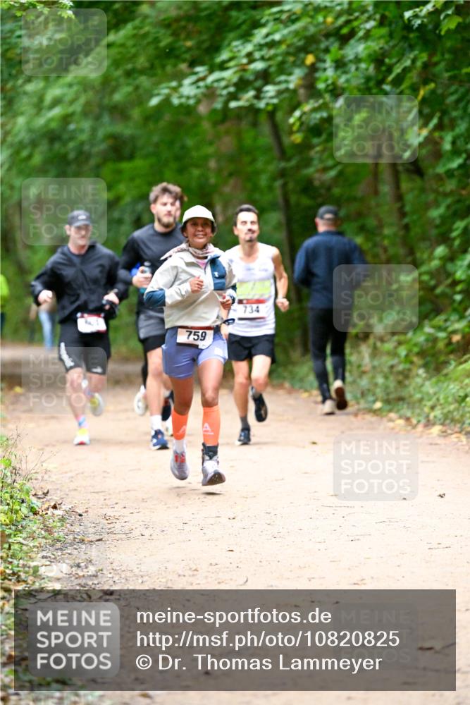 11.10.2026 - Bramfelder Halbmarathon 2026 Dr. Thomas Lammeyer http://msf.ph/oto/10820825 11.10.2026 10:23:20 Laufen 759, 734 meine-sportfotos.de