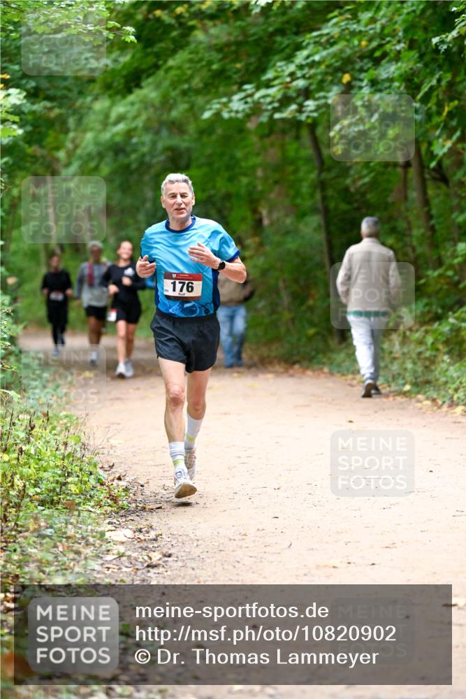 11.10.2026 - Bramfelder Halbmarathon 2026 Dr. Thomas Lammeyer http://msf.ph/oto/10820902 11.10.2026 10:23:38 Laufen 176 meine-sportfotos.de