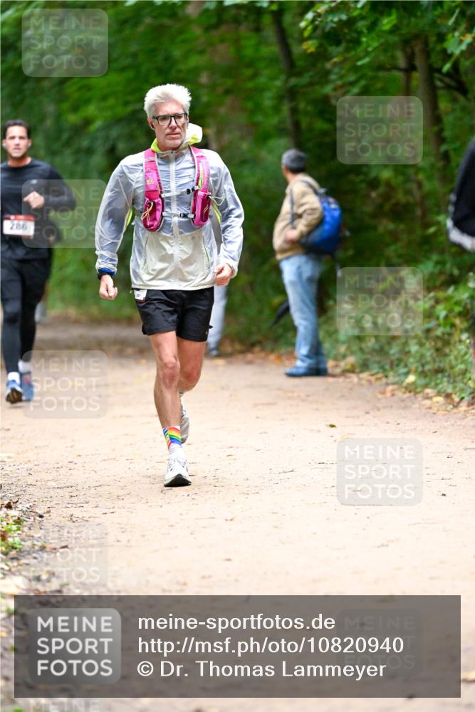 11.10.2026 - Bramfelder Halbmarathon 2026 Dr. Thomas Lammeyer http://msf.ph/oto/10820940 11.10.2026 10:23:45 Laufen 286 meine-sportfotos.de