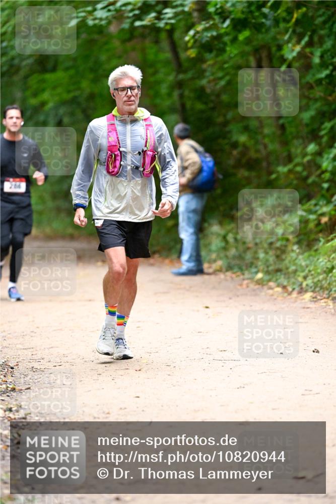 11.10.2026 - Bramfelder Halbmarathon 2026 Dr. Thomas Lammeyer http://msf.ph/oto/10820944 11.10.2026 10:23:46 Laufen 286 meine-sportfotos.de