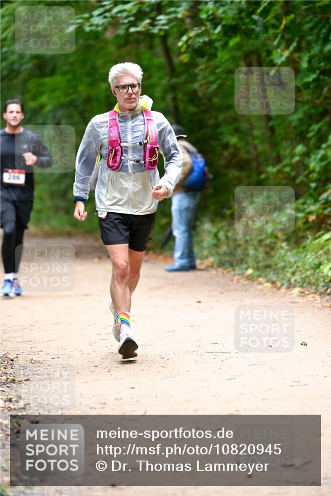 11.10.2026 - Bramfelder Halbmarathon 2026 Dr. Thomas Lammeyer http://msf.ph/oto/10820945 11.10.2026 10:23:46 Laufen 286, 261 meine-sportfotos.de